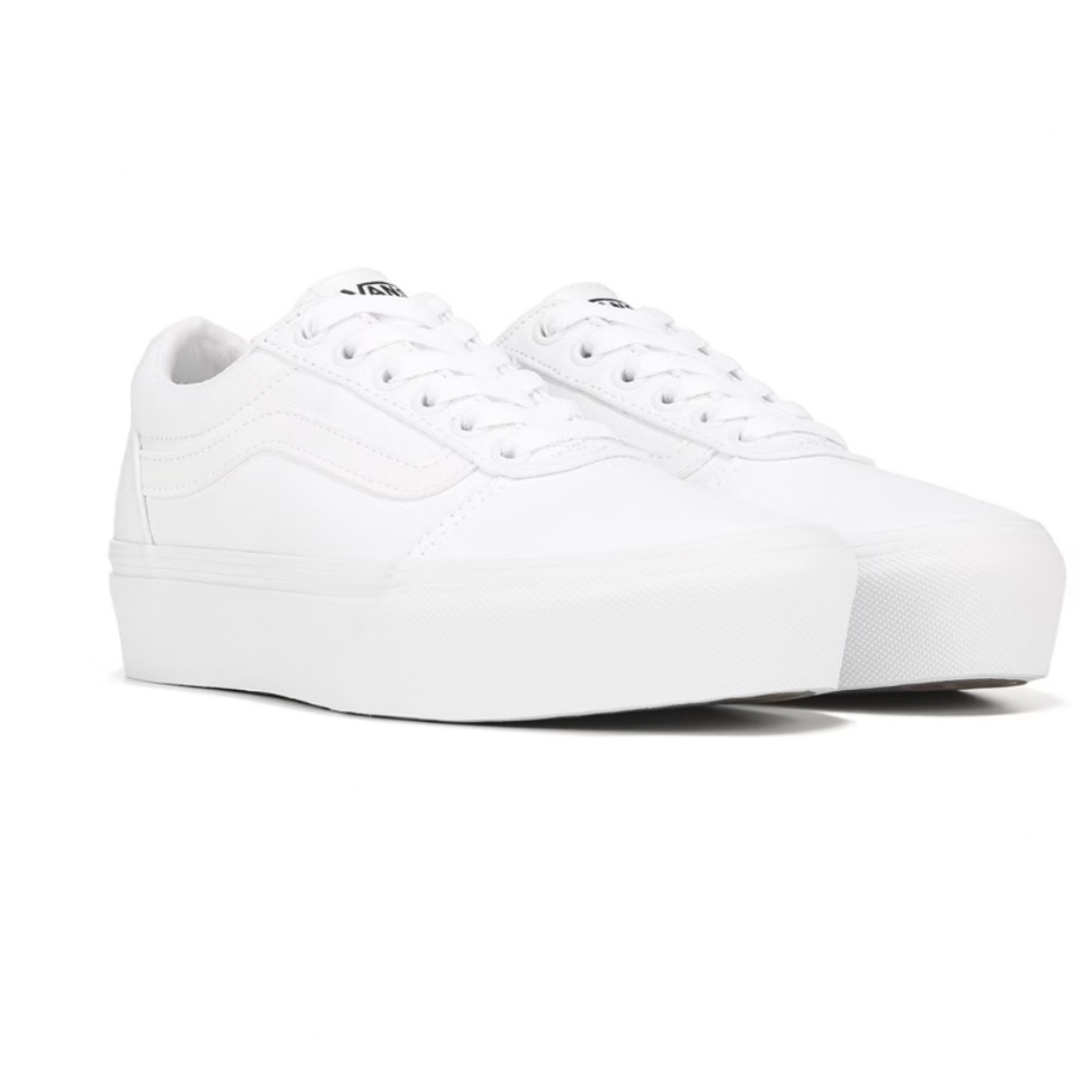 Women's Ward Low Top Platform Sneaker size 4.0 (more like a 5.5)